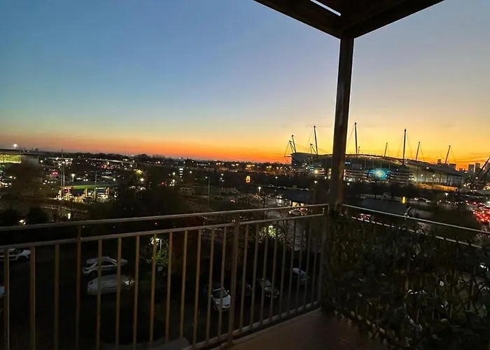 Apt - Stay 6 - Stadium View - Coo-Op Live Arena